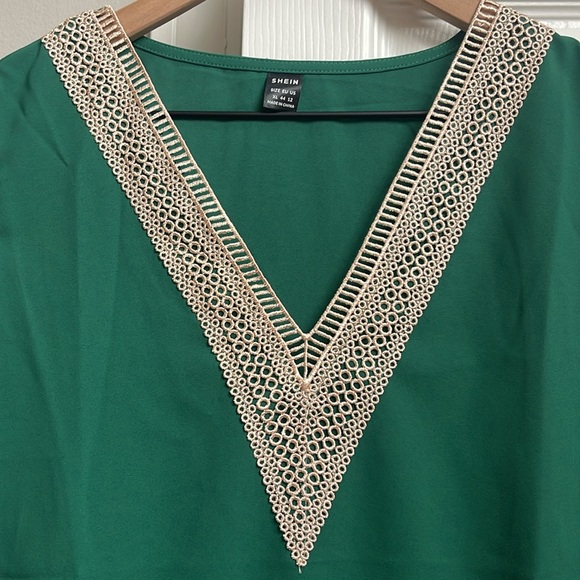 Guipure Lace Panel Blouse - Picture 4 of 6